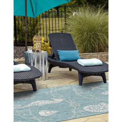 Aqua and Ivory Coastal Synthetic Outdoor Rug, 5' x 8'