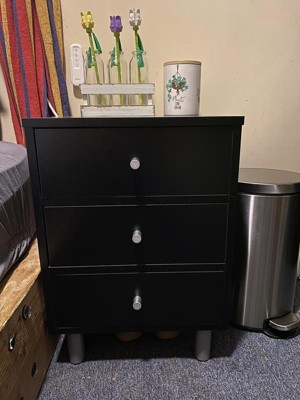 Daniel deals accent table