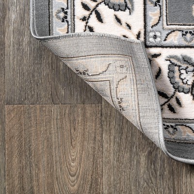 Elegant Gray and Cream Cottage-Inspired Synthetic Area Rug