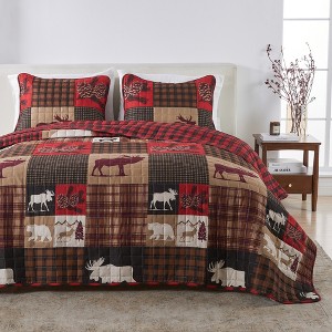 Rustic Woodland Printed Reversible Quilt Set - Great Bay Home - 1 of 4