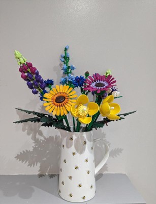  LEGO Icons Wildflower Bouquet Set - Artificial Flowers with  Poppies and Lavender, Adult Collection, Unique Mother's Day Decoration,  Botanical Piece for Anniversary or Gift for Mother's Day, 10313 : Home &  Kitchen