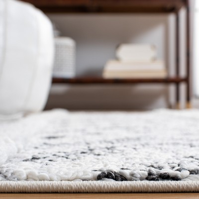 Gray Diamond Shag Round Braided Synthetic Rug