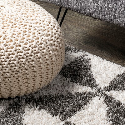Moroccan-Inspired Geometric Gray Shag Rug 4' x 6'
