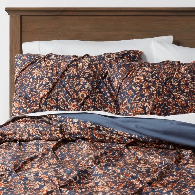 duvet cover with shams