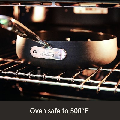 8-Quart Black Aluminum Stock Pot with Lid
