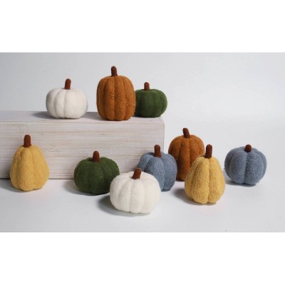 10ct Small Felt Pumpkins - Bullseye's Playground™