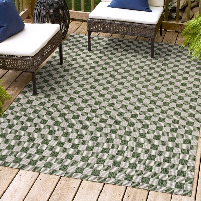 Aimee Traditional Cottage Checkerboard Indoor/Outdoor Area Rug - JONATHAN Y