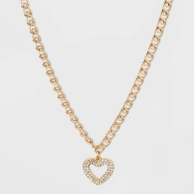 chain link necklace with heart pendant