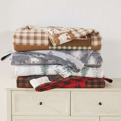 Rustic Hemlock Red/Brown Twin Reversible Microfiber Quilt Set