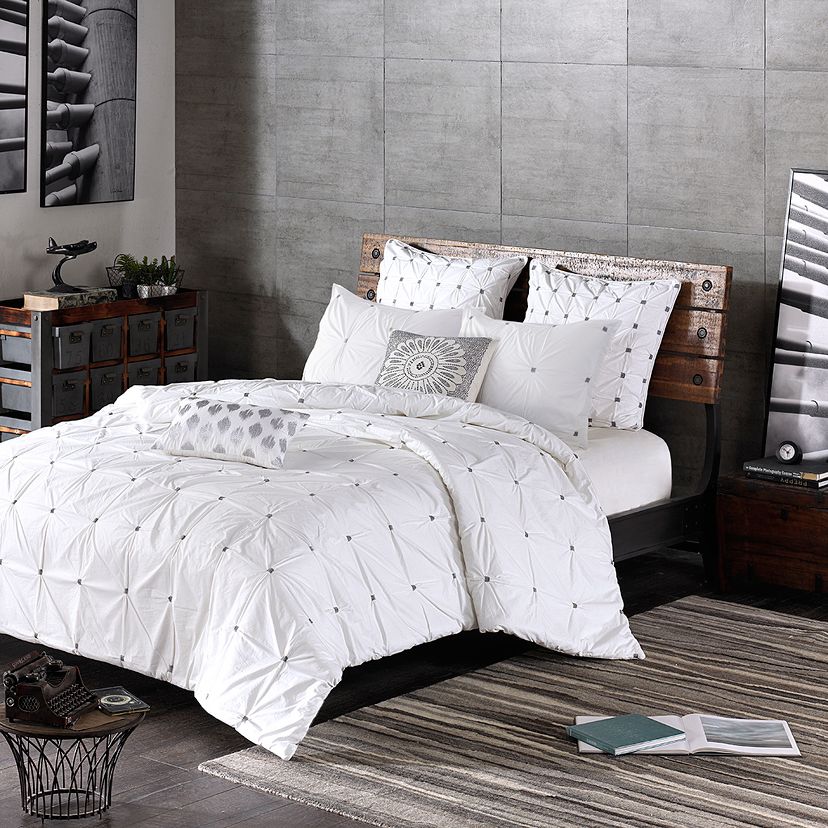 Masie Elastic Embroidered Collection