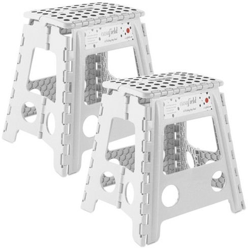 Folding stool with discount handle