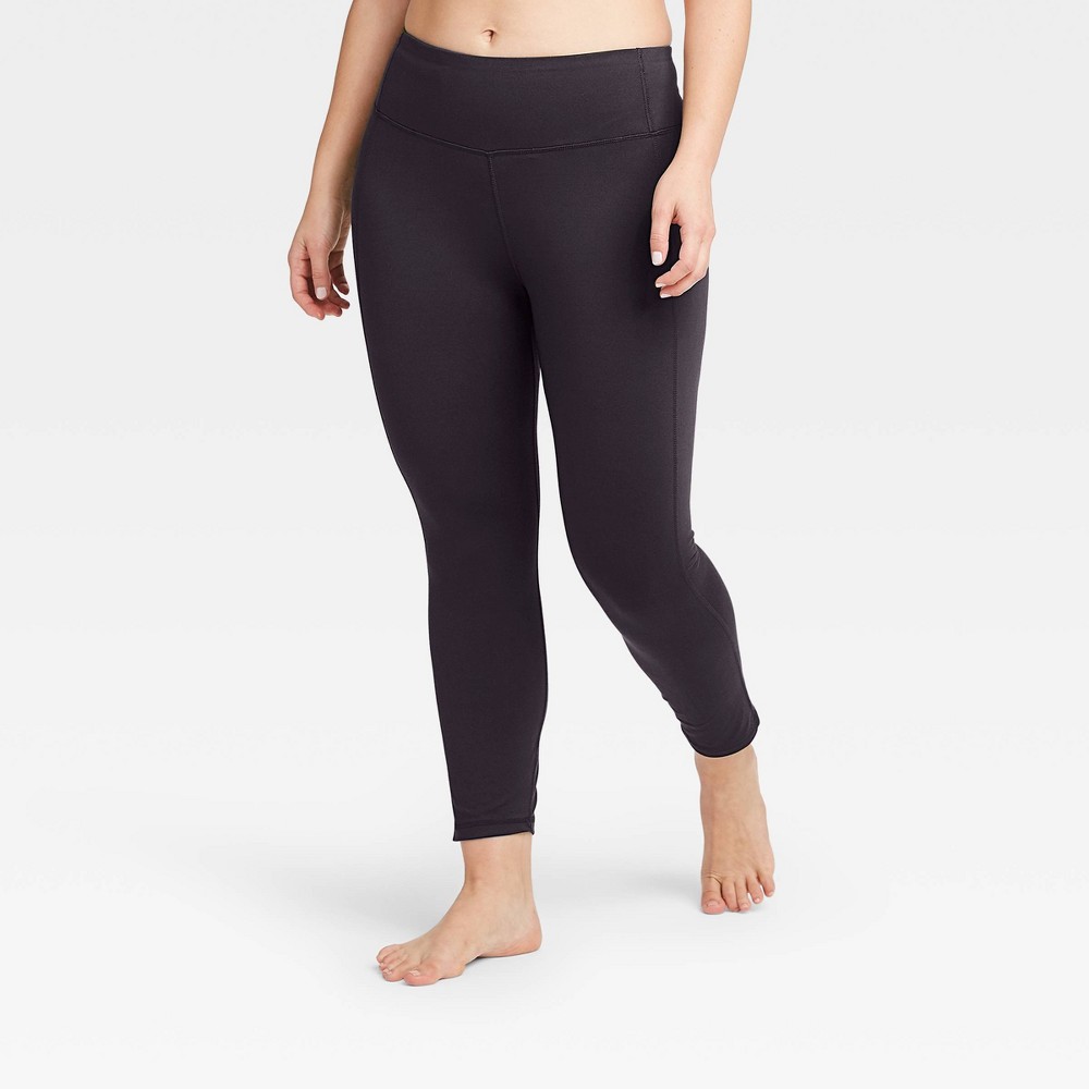 Size X Small Women's Simplicity Mid-Rise 7/8 Leggings 24" - All in Motion Black XS