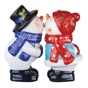 Collections Etc Adorable Kissing Snowmen Salt and Pepper Shakers 2.25 X 2.25 X 4.25 - 1 of 2