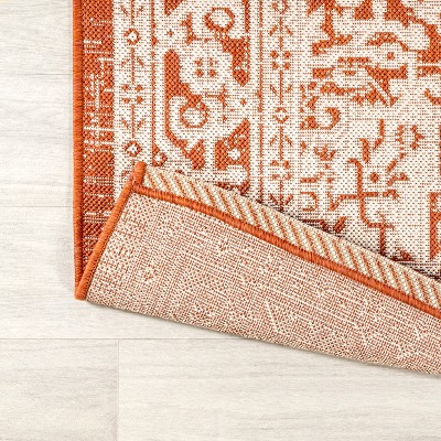 Sinjuri 4' x 6' Orange/Cream Synthetic Medallion Rug