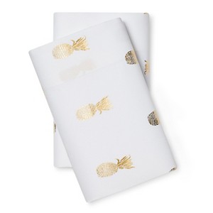 Microfiber Pillowcase (King) Gold Foil Pineapple - Room Essentials