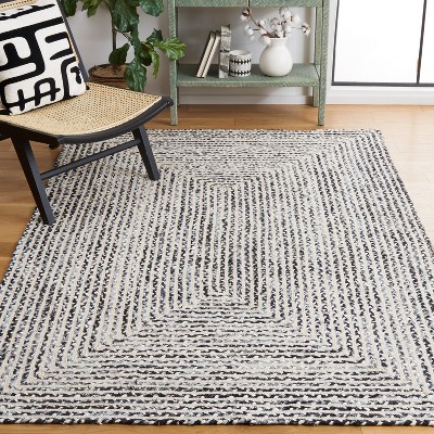 Handmade Black and Navy Cotton Braided 4' x 6' Area Rug