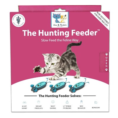 doc & phoebe's indoor hunting cat feeder