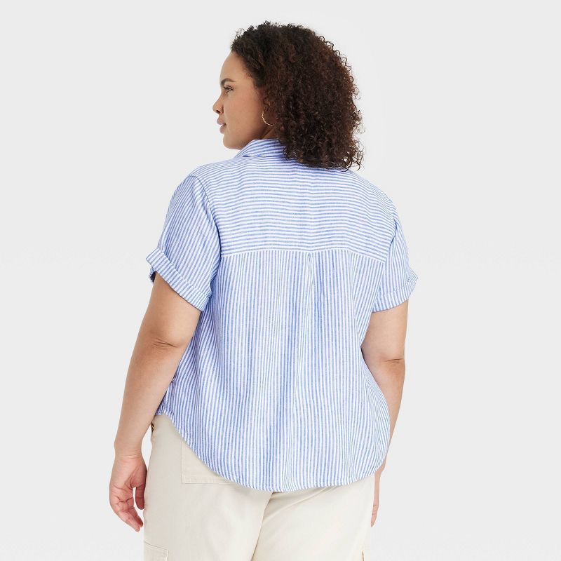 Women's Short Sleeve Collared Button-Down Shirt - Universal Thread™, 3 of 11