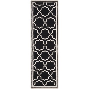 Dhurries DHU545 Hand Woven Flat Weave Indoor Rugs - Safavieh - 1 of 4