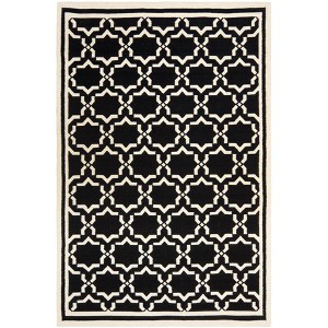 Dhurries DHU545 Hand Woven Flat Weave Indoor Rugs - Safavieh - 1 of 4
