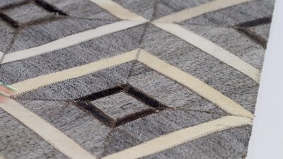 Ivory Geometric Handmade Cowhide & Viscose Area Rug - 4' x 6'