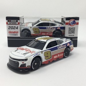 Chase Elliott 2024 Unifirst Darlington Throwback Action 1:64 Diecast - 1 of 2
