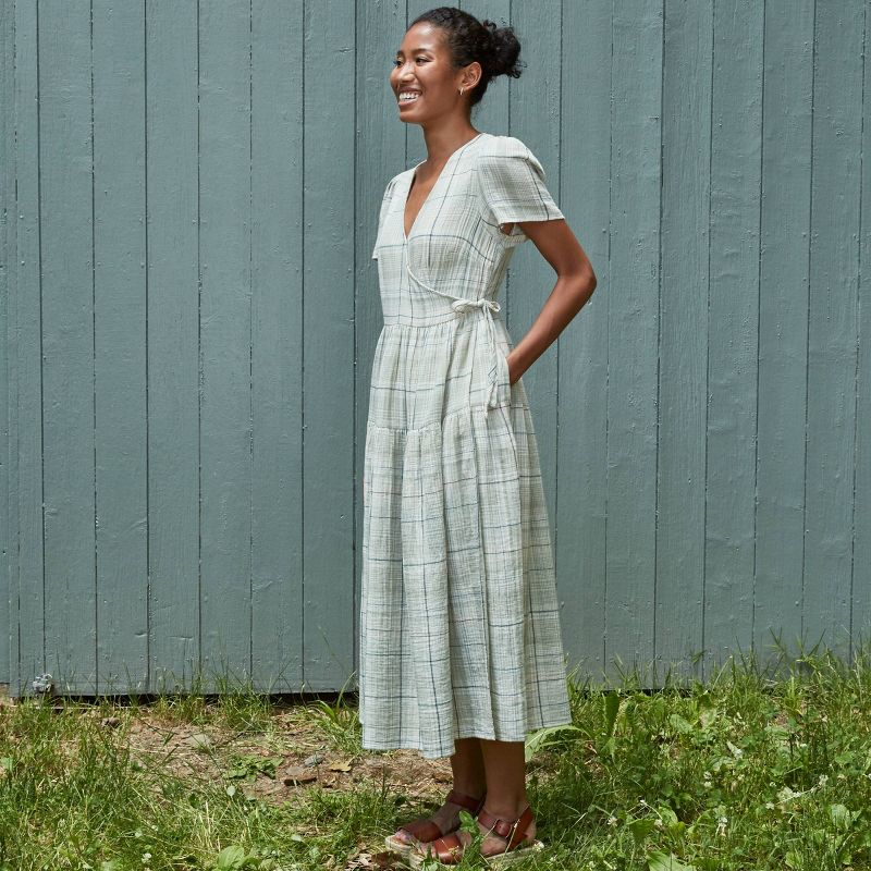Women&#39;s Short Sleeve Wrap Dress - Universal Thread&#8482; Meadow Green S, 5 of 6
