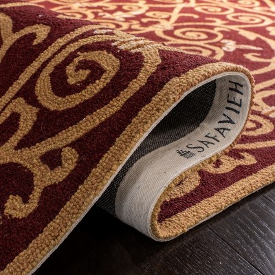 Ivory and Burgundy Hand-Hooked Wool Area Rug, 2'6" x 4'