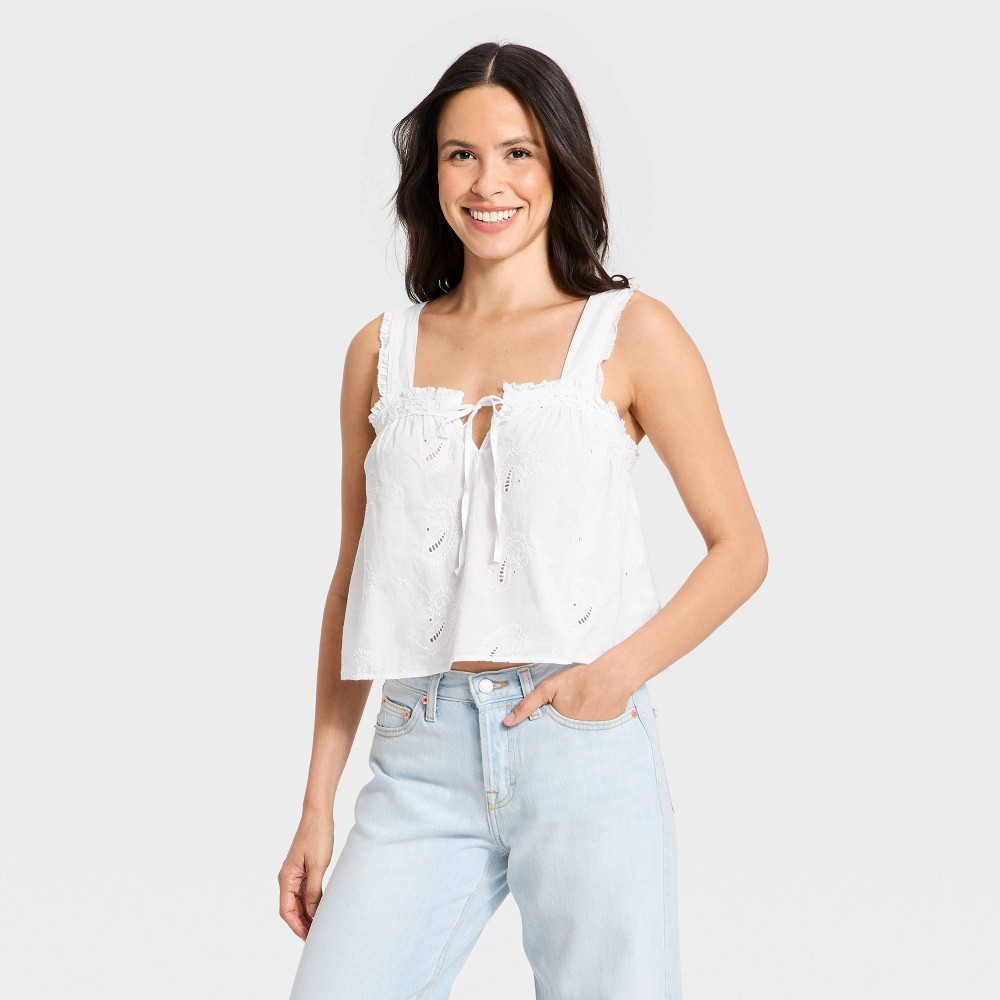 Women's Cutwork Paisley Tank Top - Universal Thread™ White M