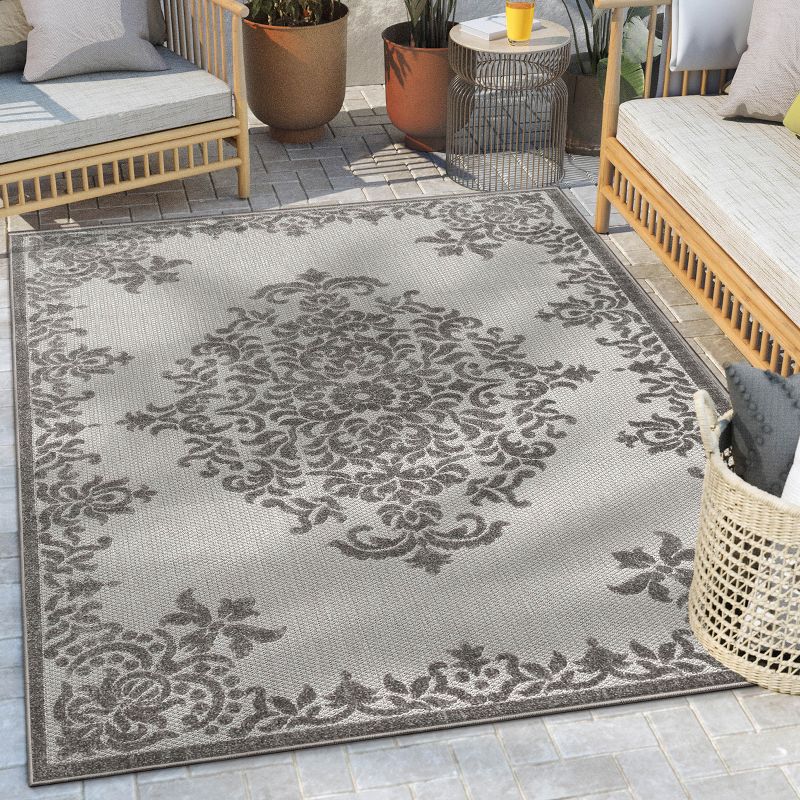 Well Woven Arid Oriental Medallion Indoor OutdoorHigh-Low Pile Area Rug, 3 of 10