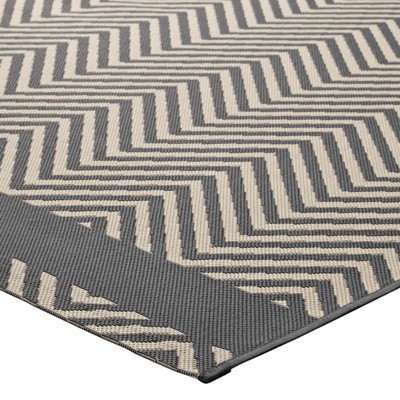 Gray and Beige 5' x 8' Synthetic Geometric Area Rug