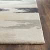Soho SOH336 Hand Tufted Area Rug  - Safavieh - 3 of 3