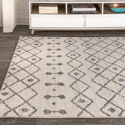 Aksil Moroccan Gray and Cream Geometric Area Rug, 5 ft x 8 ft