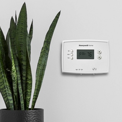 Honeywell White Digital Programmable Thermostat with Backlit Display