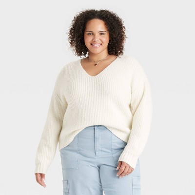 Women's V-Neck Pullover Sweater - Universal Thread™