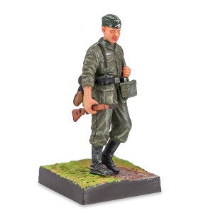 Dragon Models 1:35 Combat Figure Series 3 Wehrmacht Infantry Barbarossa '41 Figure A - 1 of 4