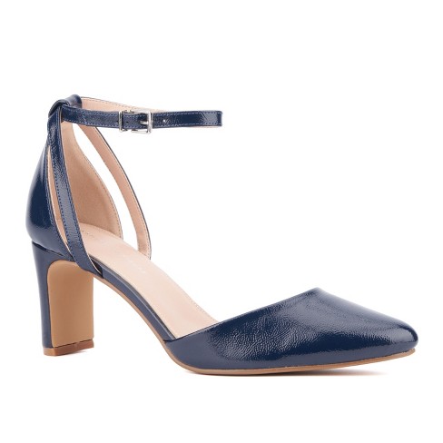 Wide width navy shops heels