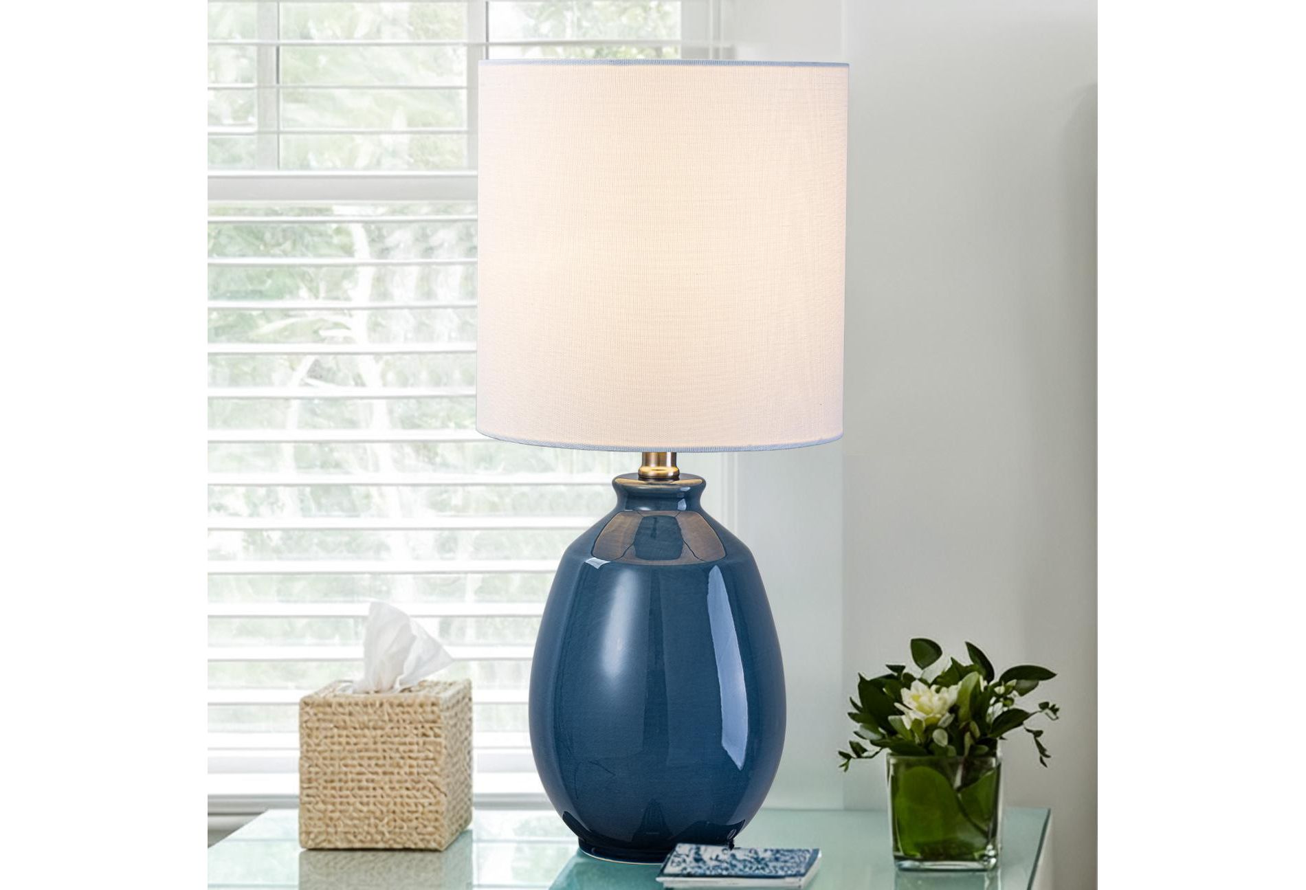 C Cattleya 19in. Modern Ceramic Table Lamp with Linen Shade for Nightstand