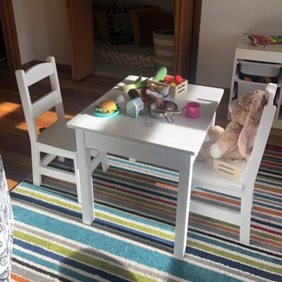 REVIEW: Melissa & Doug Wooden Art Table and 2 Chairs Set review – Light  Woodgrain/White 