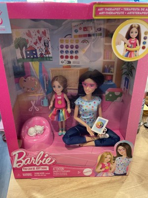 Barbie Art Therapy Playset With 2 Dolls, Pet & Accessories, Shirt On ...