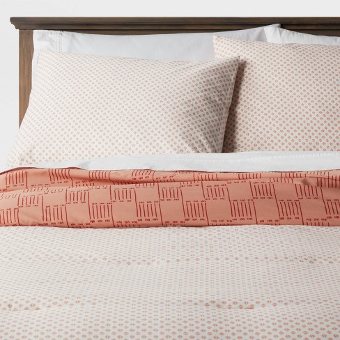 Coral best sale bedding target