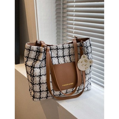 Hachikiko Women's Plaid Large Capacity Tote Bag - Stylish Commute & Casual Shoulder Bag with Wooden Cat Charm