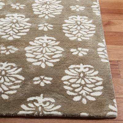 Ivory Rectangular Tufted Wool and Viscose Area Rug