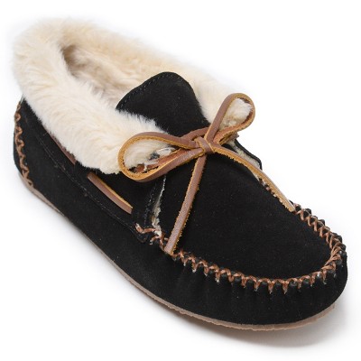 minnetonka slippers black