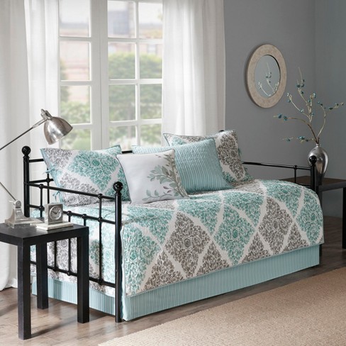 Target 2025 daybed bedding