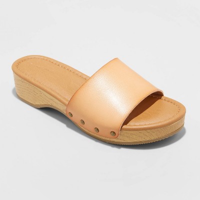 wood bottom sandals