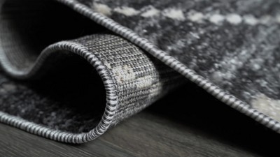 Modern Moroccan Diamond Flatweave Rug in Light Gray - Easy Care
