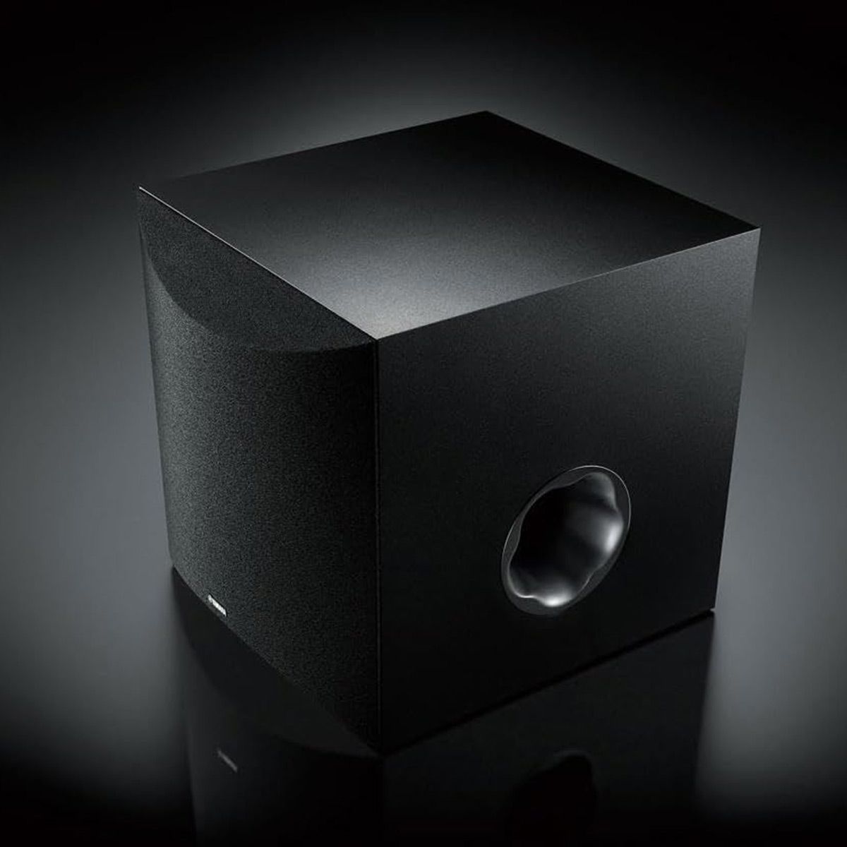 Yamaha NS-SW100BL 10 Inch Powered Subwoofer & NS-C210BL Center Channel Speaker Bundle - thumbnail 3