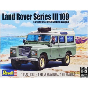 Level 5 Model Kit Land Rover Series III 109 Long Wheelbase Station Wagon 1/24 Scale Model by Revell - 1 of 4