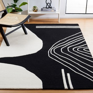 Rodeo Drive RD860 Hand Tufted Indoor Rugs - Safavieh - 1 of 4